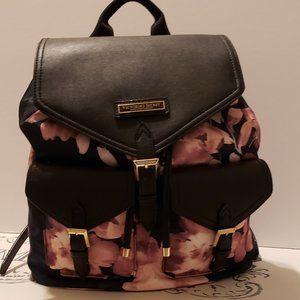 *SOLD* VICTORIA SECRET Limited Edition Getaway Travel Backpack Night Bloom NWT